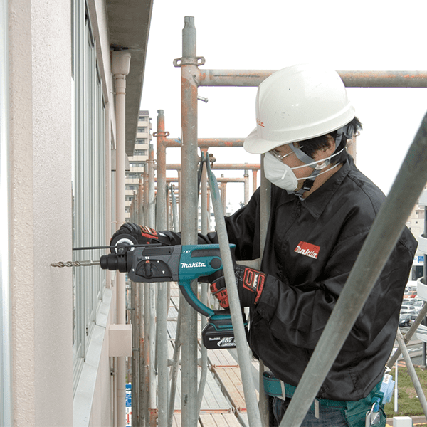Makita Cordless Rotary HammeråÊ 18V  DHR202RTE