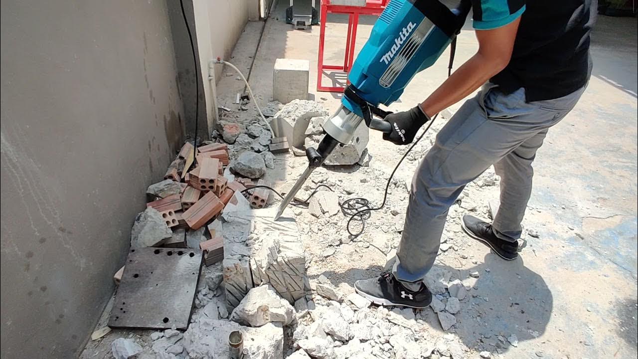 Makita Electric Breaker 1850W  HM1501