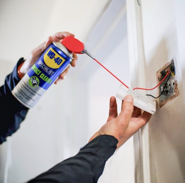 WD-40 Specialist Fast Drying Contact Cleaner 400ml