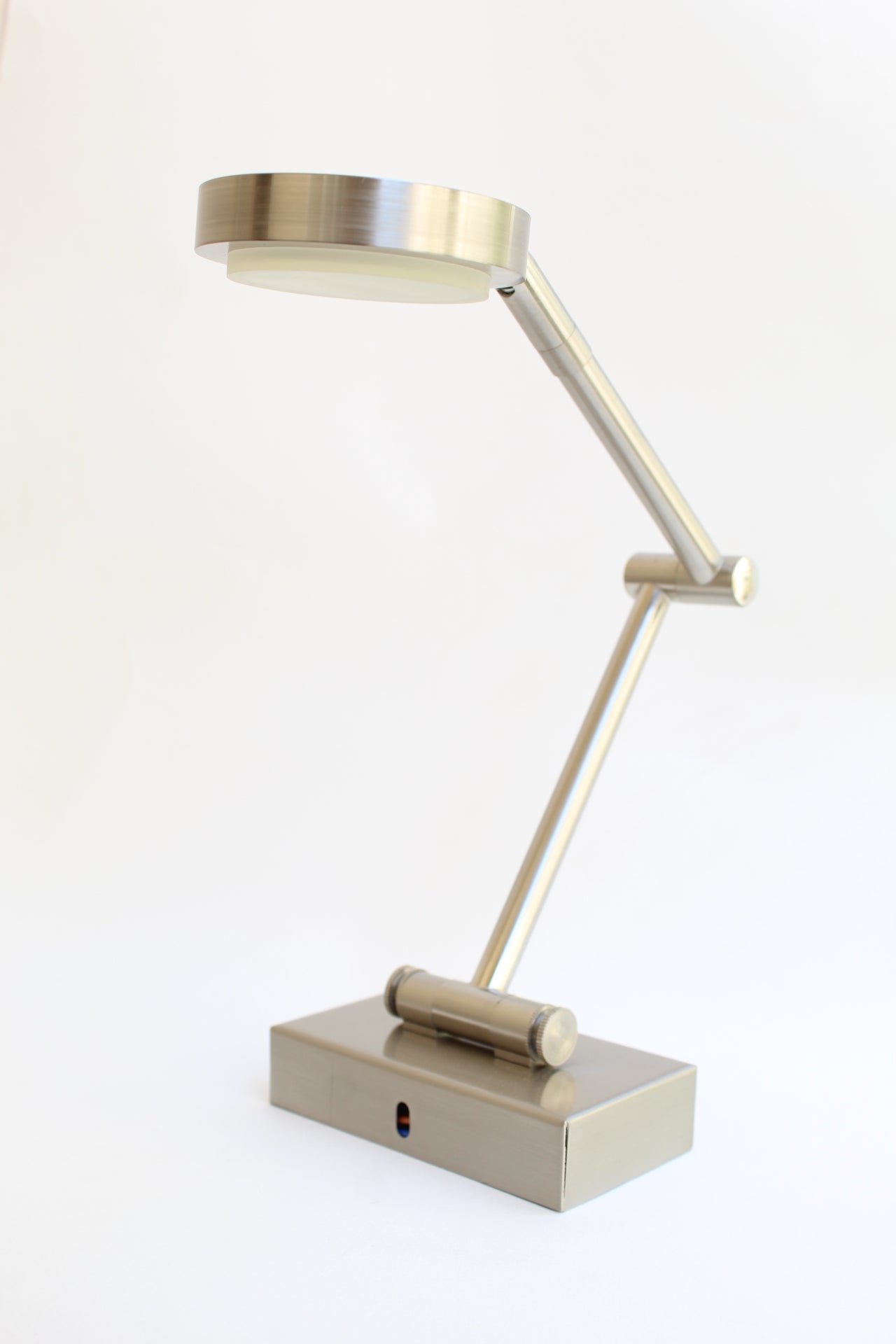 3w Swing arm bedside reading lamp 3000K