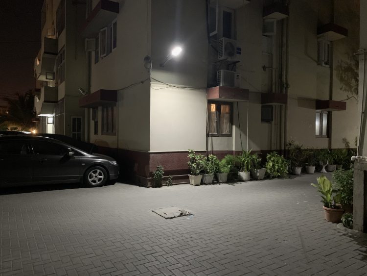 LED solar sensor upgraded(PREMIUM) street light dual hade with complete accessories 90W