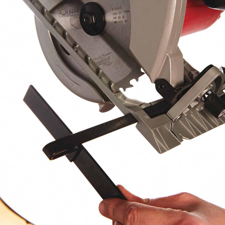 Milwaukee Circular Saw 184mm 1600w CS60