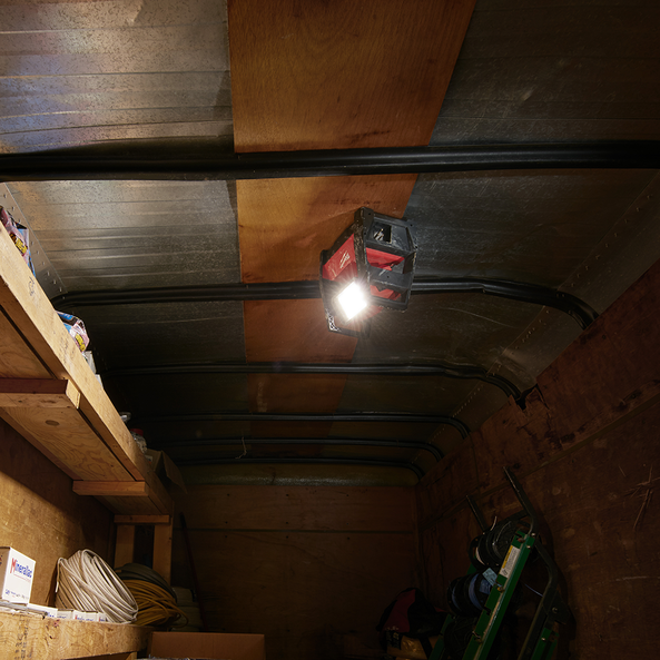 Milwaukee LED Area Light 18v without battery M18HAL‐0