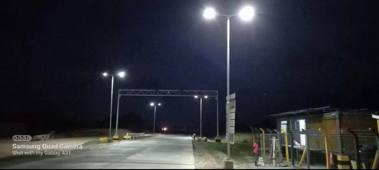 Aluminium solar LED street light with remote control 240w