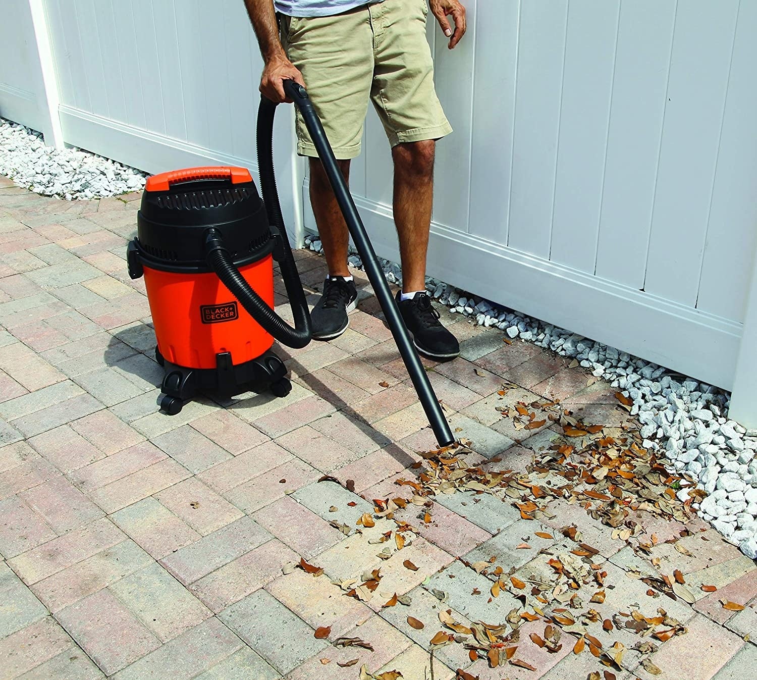 Black & Decker Vacuum Cleaner Wet and Dry 10L Sturdy Plastic Tank 1200W